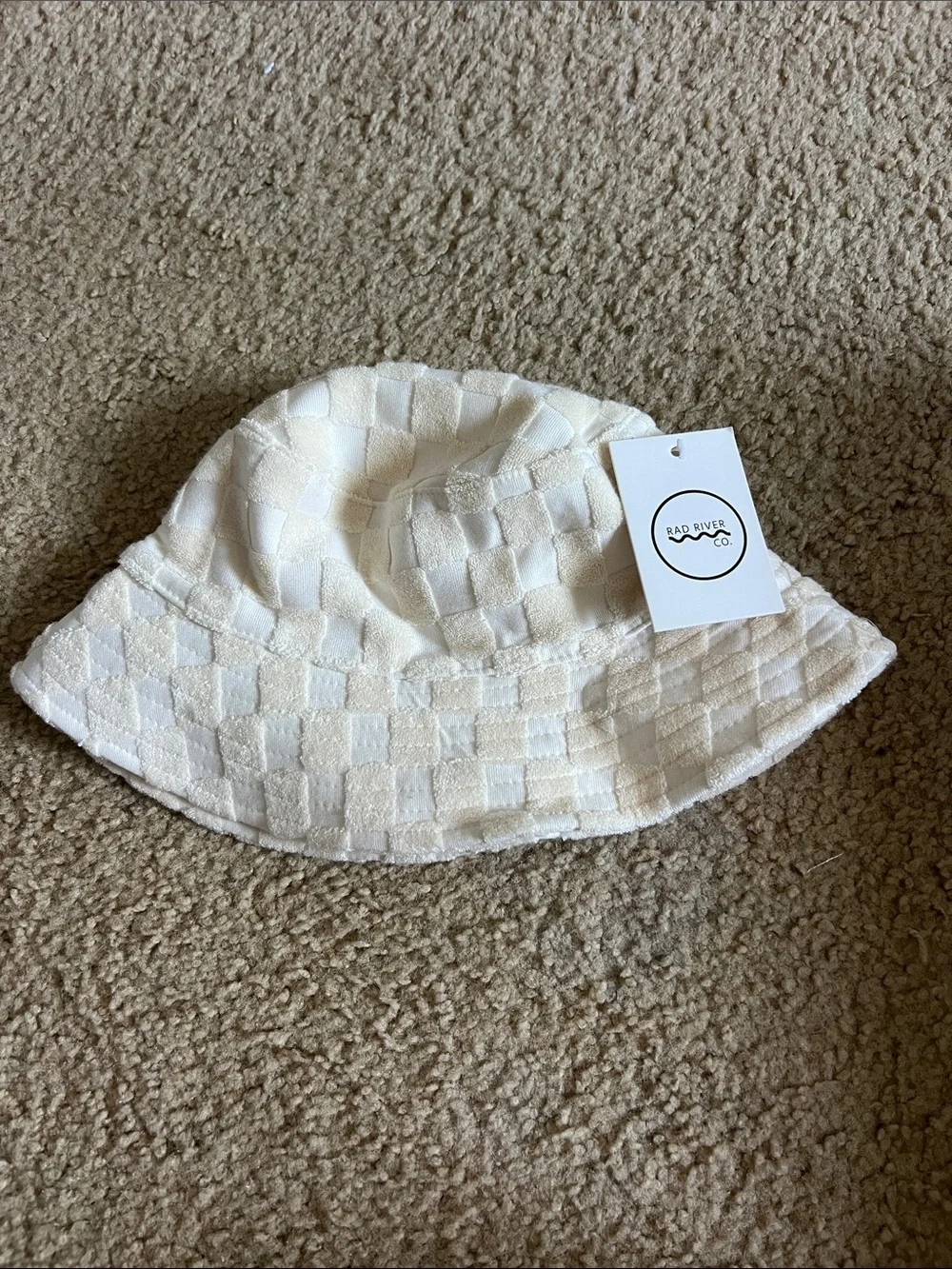 NWT Rad River Co. Kids Cream Checkerboard Bucket Hat